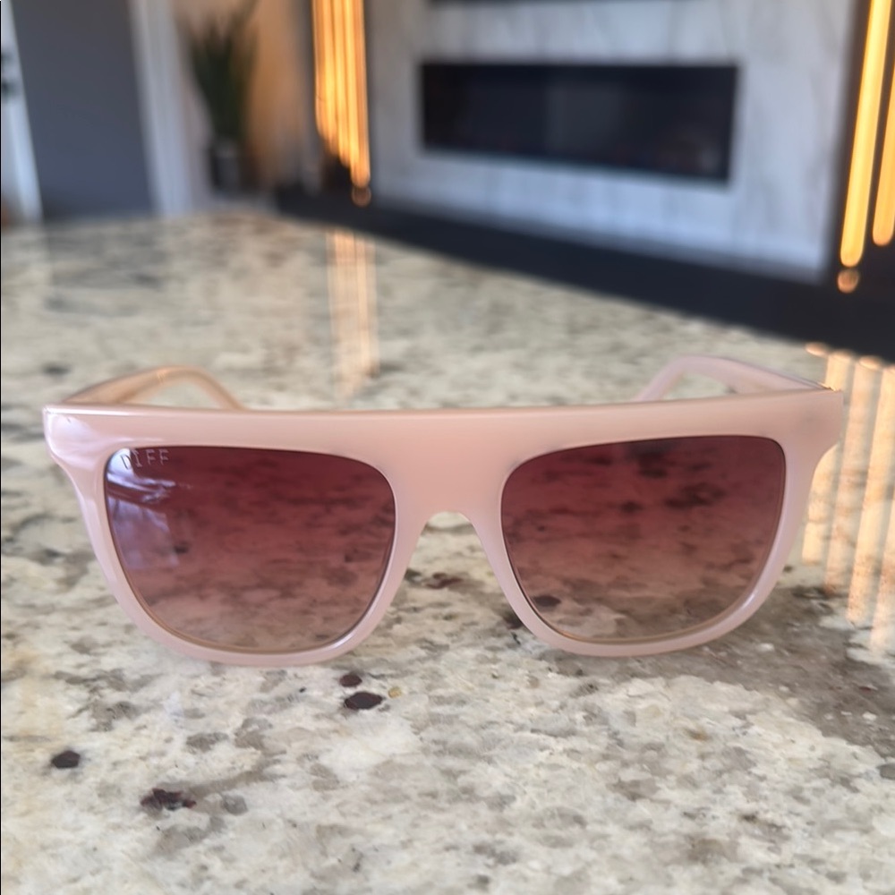 Diff Pink Sunglasses - Picture 5 of 5